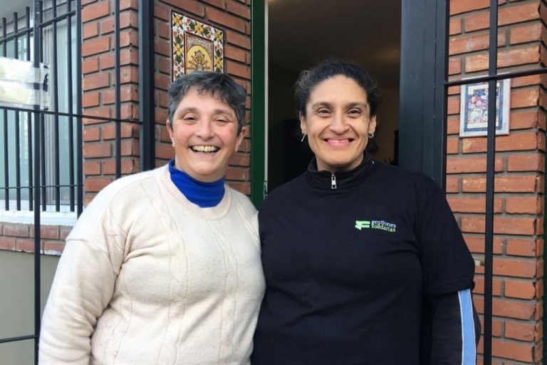 Una casa comunitaria que asiste a madres solteras que estuvieron en situación de calle
