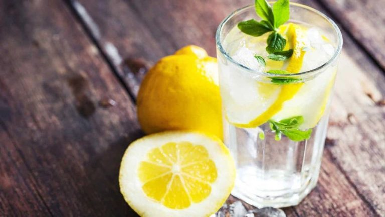 Día del agua: 8 claves que te ayudarán a tomar el agua que necesitás por día