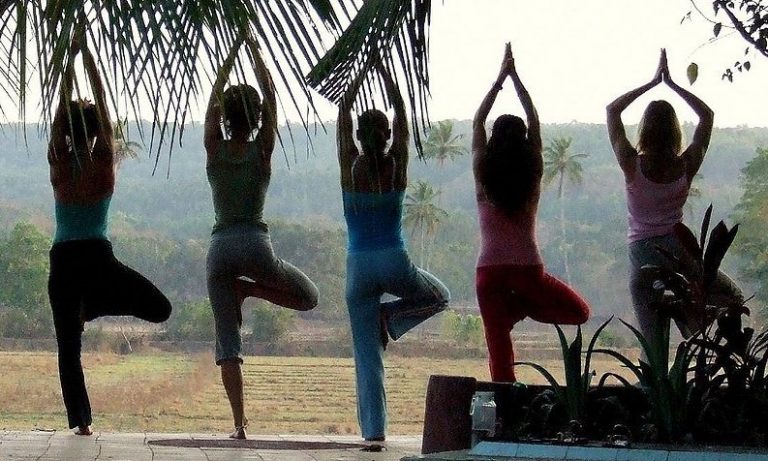 El yoga podría estar haciendo justo lo contrario de lo que pretende: según un estudio, aumenta tu ego