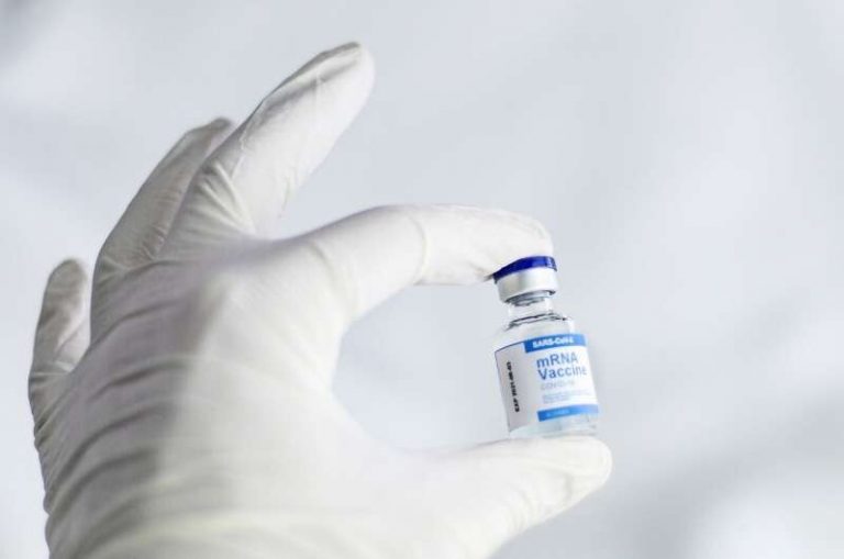 Un estudio compara las respuestas inmunitarias provocadas por tres vacunas COVID-19 en Estados Unidos: Moderna, Pfizer y Janssen
