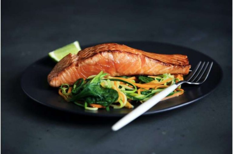 Una buena razón para comer más pescado: menos signos de de enfermedad vascular en el cerebro