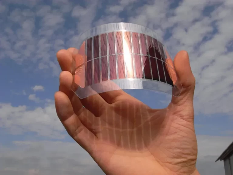 Novedades en nanotecnología: Placas solares que se imprimen y tejidos inteligentes