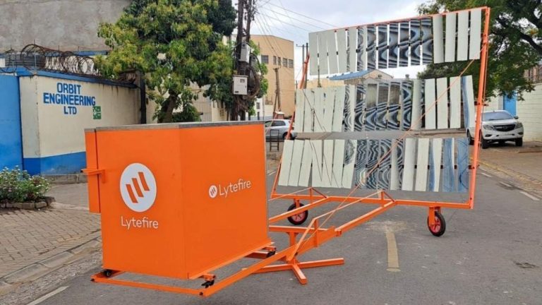 El invento que puedes poner en tu jardín para hacer barbacoas con energía solar: viene de Finlandia y parece del futuro