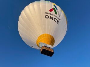 foto 2 Fundación ONCE y ‘Siempre en las Nubes’ presentan un globo aerostático para todas las personas