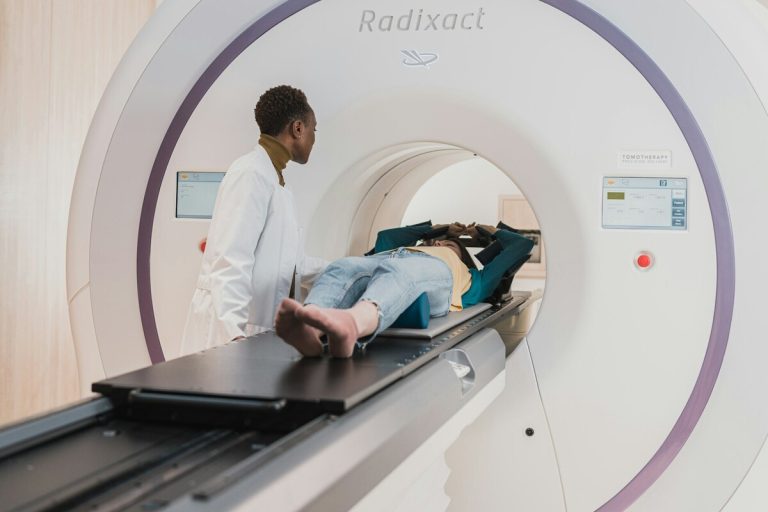 Un equipo en Málaga acaba de desarrollar una nueva IA médica. Su trabajo: ayudar a interpretar resonancias, tomografías e imágenes médicas