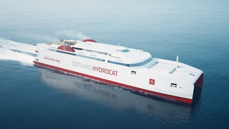 Científicos y la tecnología que utiliza agua de mar en lugar de diésel para mover barcos: «Estamos transformando los océanos en la gasolinera limpia del futuro»